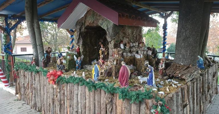 Colleferro-Slitta_Babbo_Natale-Presepe-Colle_SantAntonino-f-2
