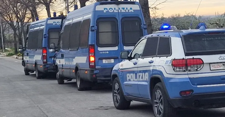 Guidonia-Sgombero insediamento abusivo Albuccione-11