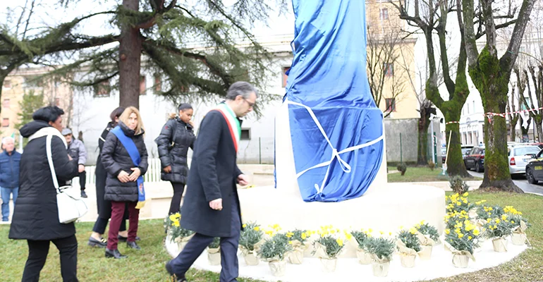 Inaugurazione-monumento-Willy-