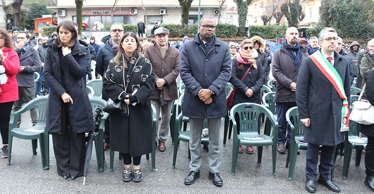 Inaugurazione-monumento-Willy-2
