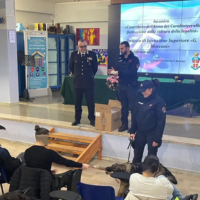 COLLEFERRO – Carabinieri incontrano gli studenti (10)