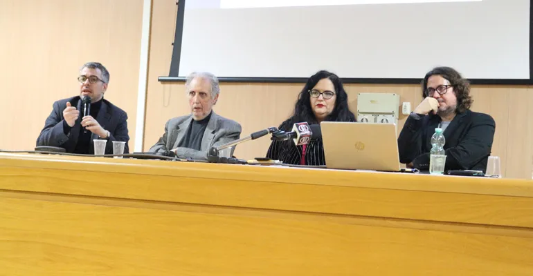 Colleferro-Specchi_specchi_delle_mie_trame-f-14