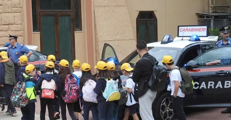 COLLEFERRO – Gli incontri dei Carabinieri con le scolaresche a Valmontone (2)b