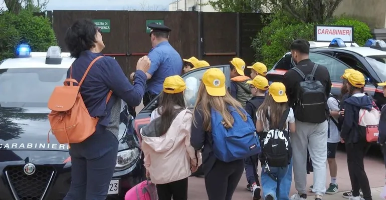 COLLEFERRO – Gli incontri dei Carabinieri con le scolaresche a Valmontone (4)b