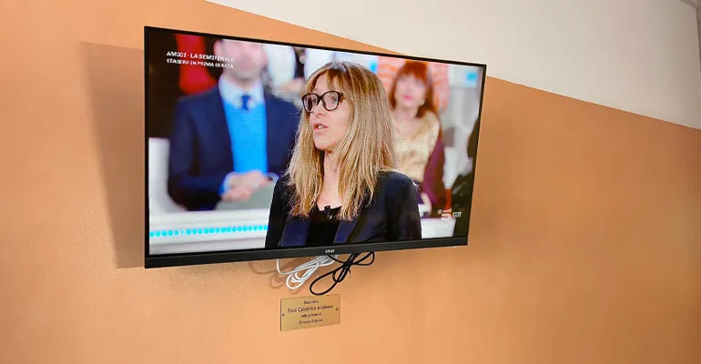 Colleferro-donazione-tv-chirurgia-ford-carservice-2