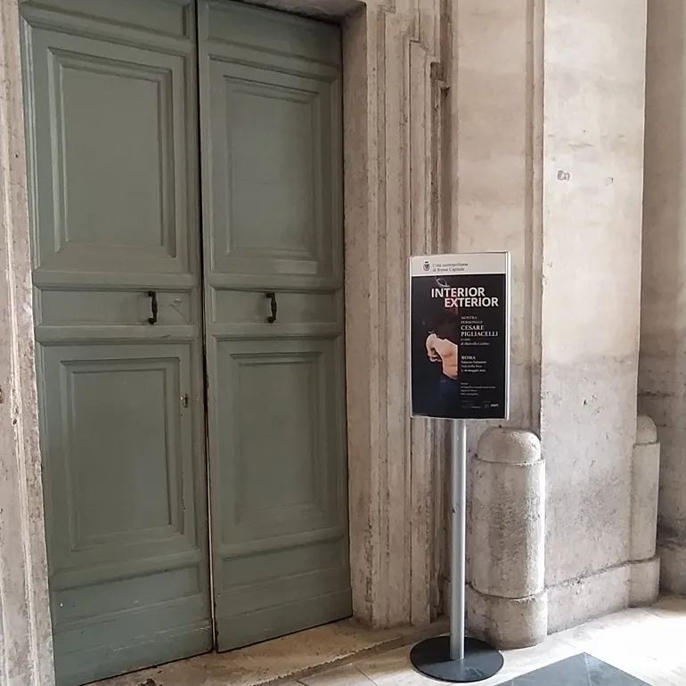 Roma-Palazzo_Valentini-Mostra-pittura-Pigliacelli-InteriorExterior-q-2