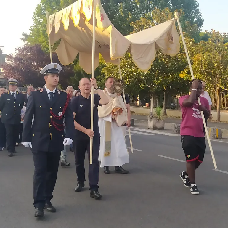 Colleferro-Processione-Corpus_Domini-2025-q-21