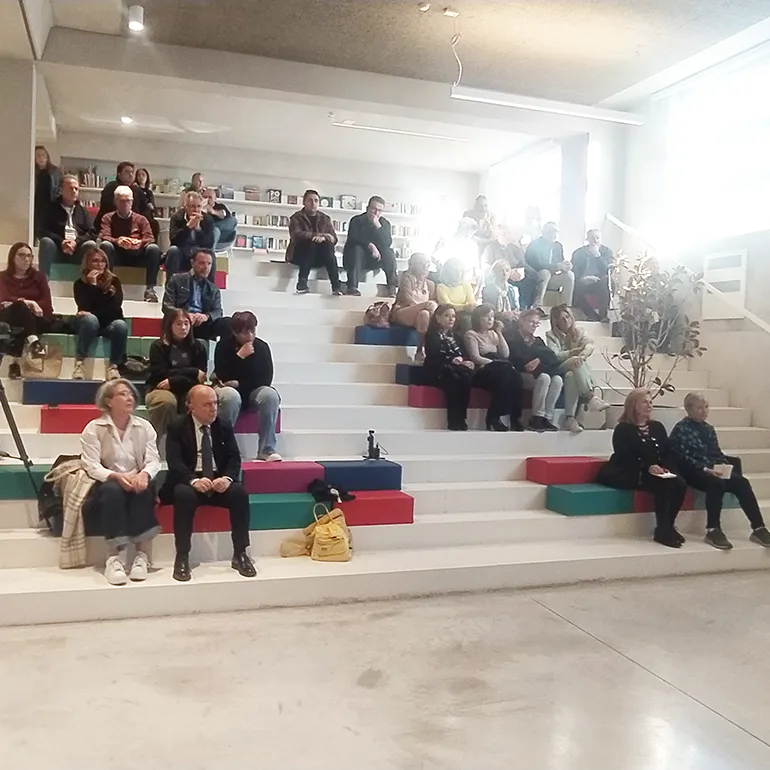Colleferro-Presentazione_Silloge_Poetica-Ogni_fiore_lo_sa-q-12