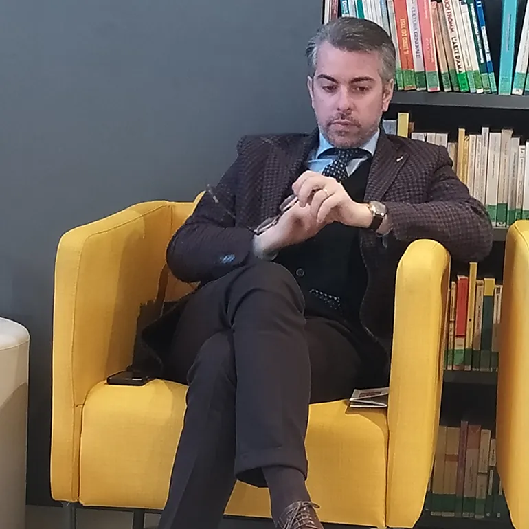 Colleferro-Presentazione_Silloge_Poetica-Ogni_fiore_lo_sa-q-14