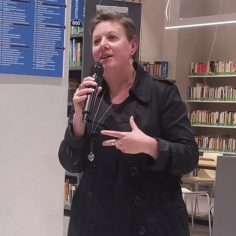 Colleferro-Presentazione_Silloge_Poetica-Ogni_fiore_lo_sa-q-18