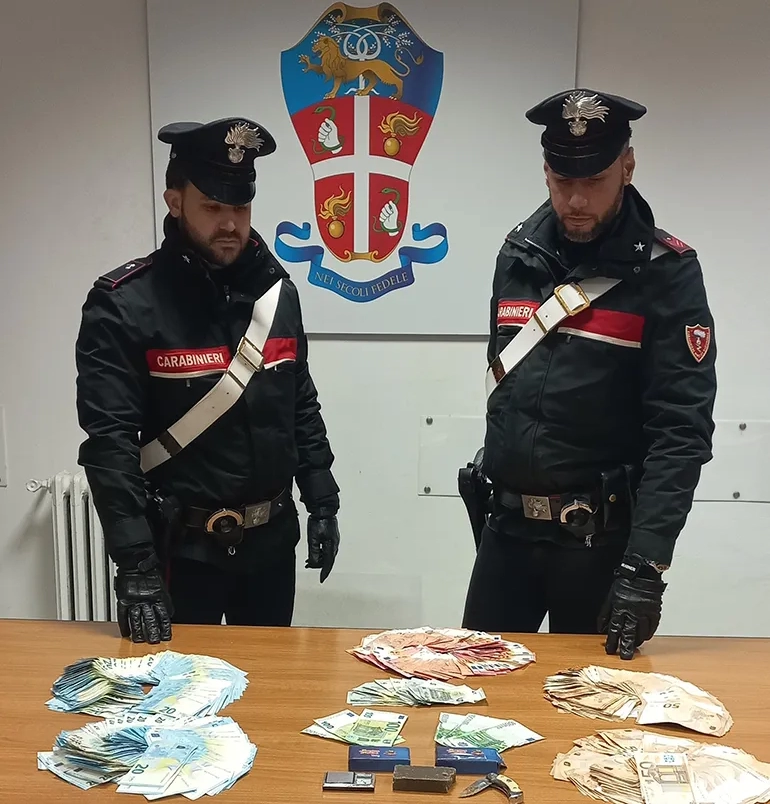 MONTEROTONDO – La droga sequestrata dai Carabinieri di Monterotondo (1)