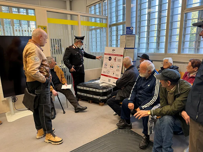 Carabinieri-Uffici_Postali-truffe_anziani-02