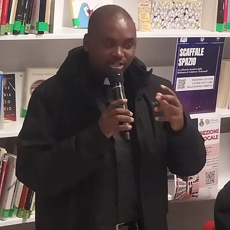 Colleferro-Avis-Petali_di_Poesia-2025-q-21