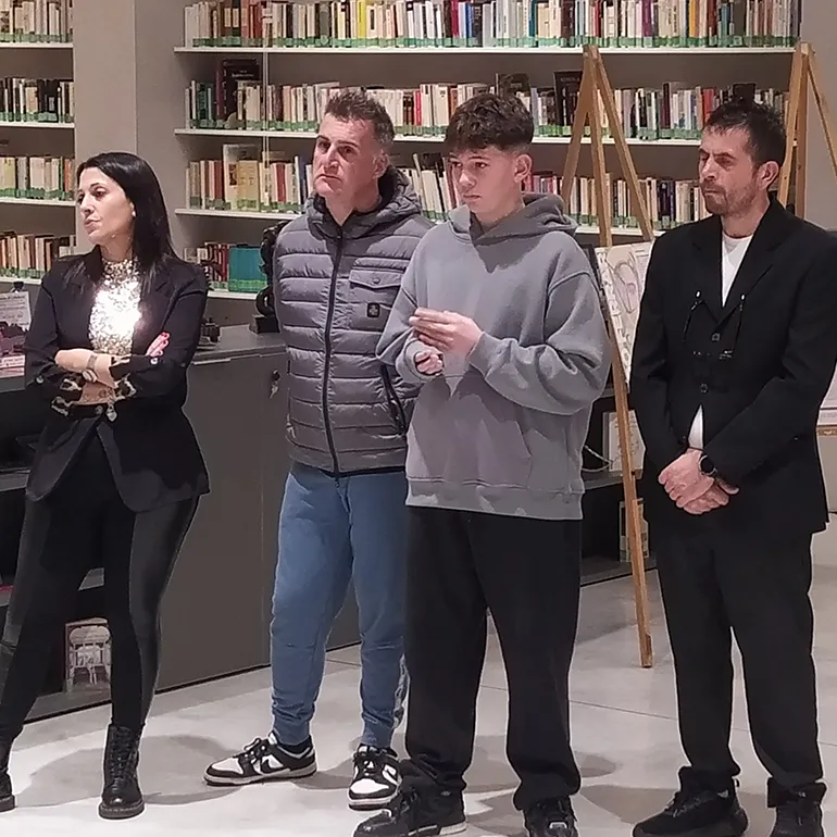 Colleferro-Avis-Petali_di_Poesia-2025-q-3