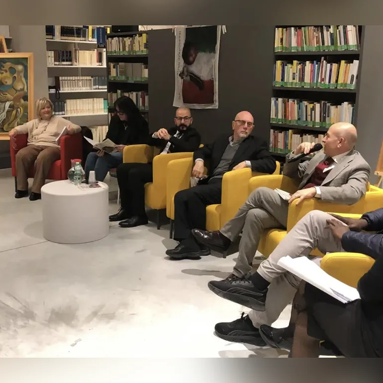 Colleferro-Avis-Petali_di_Poesia-2025-q-4b