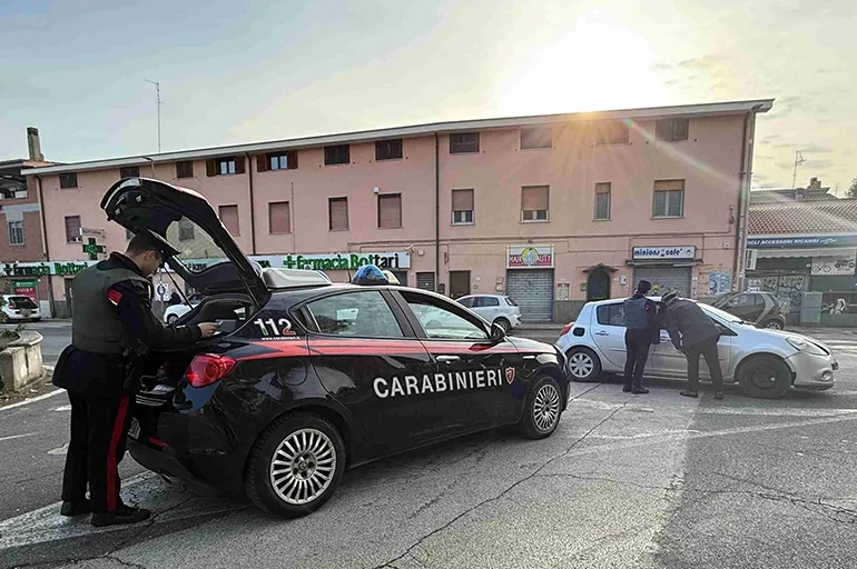 ANZIO – Controlli dei Carabinieri ad Ardea (2)