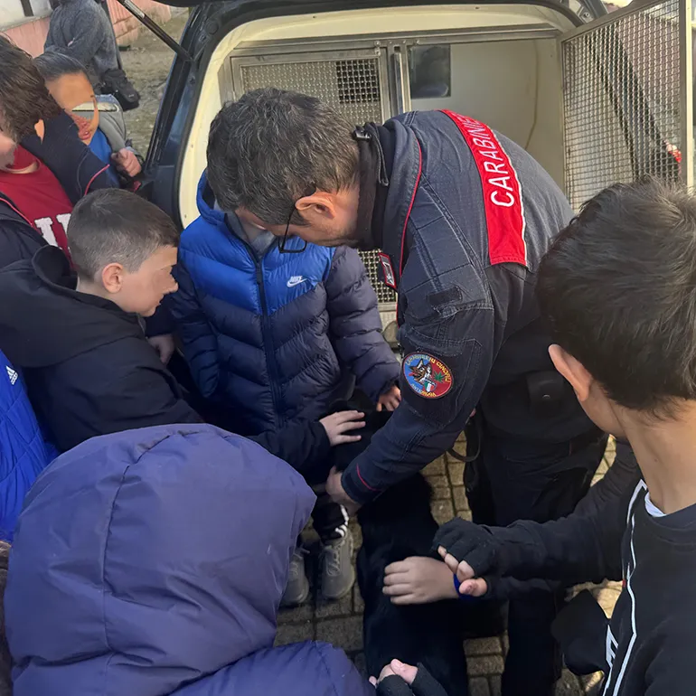 Colleferro-Cultura_legalita-Carabinieri-ICVinciguerra-Presentazione-Guida_alla_citta-q-1