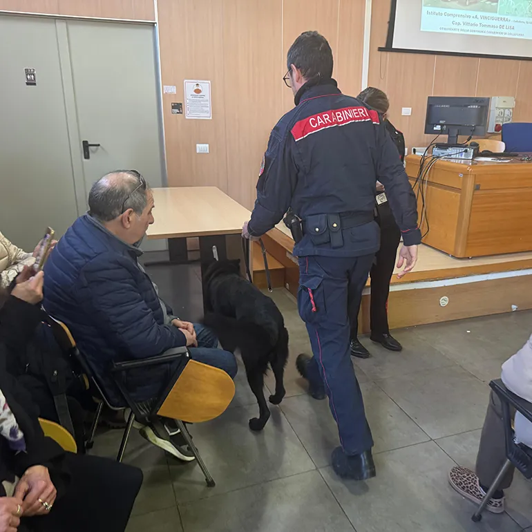 Colleferro-Cultura_legalita-Carabinieri-ICVinciguerra-Presentazione-Guida_alla_citta-q-4