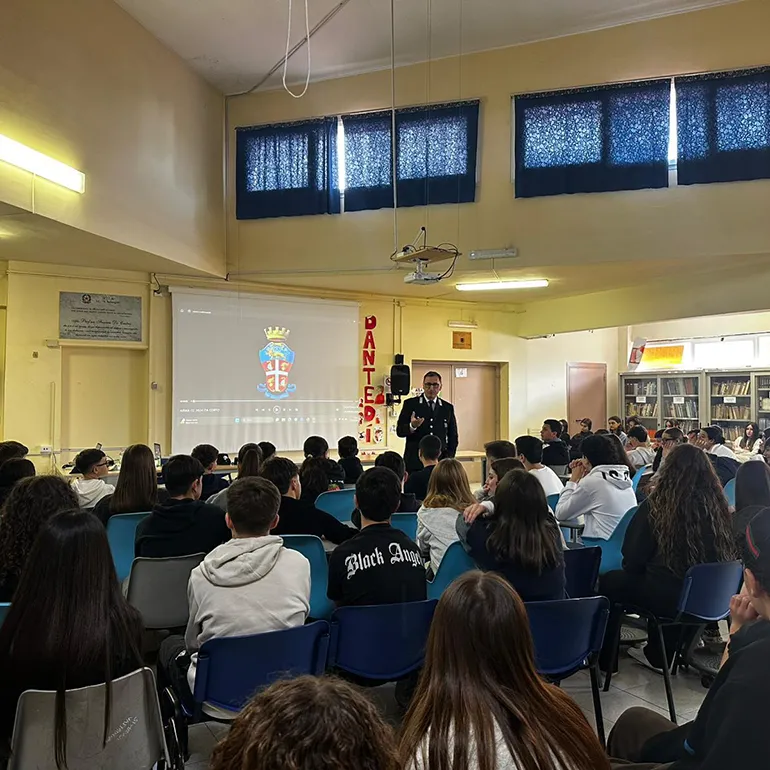 COLLEFERRO – Incontri nelle scuole (1)