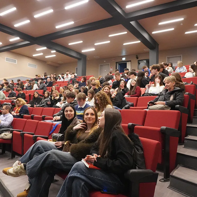 Colleferro-Liceo_Marconi-incontra-Sigfrido_Ranucci1
