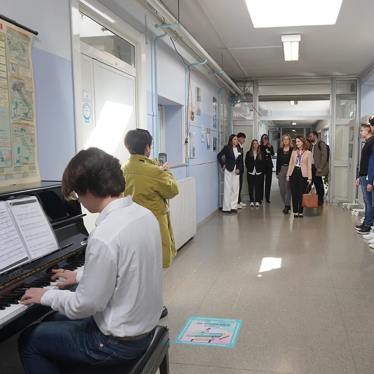 Colleferro-MArconi-Visita_Ambasciatore-NITA_SHALA-q2