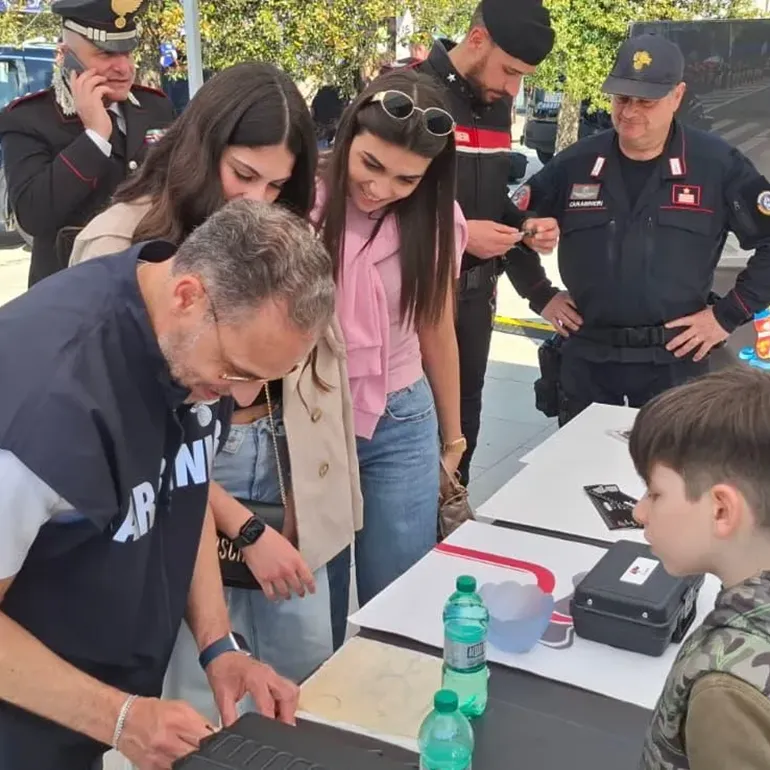 Carabinieri a Valmontone Outlet