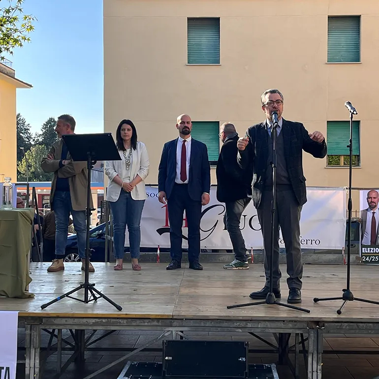 Colleferro-Comizio-presentazione-Giulio_Calamita-1