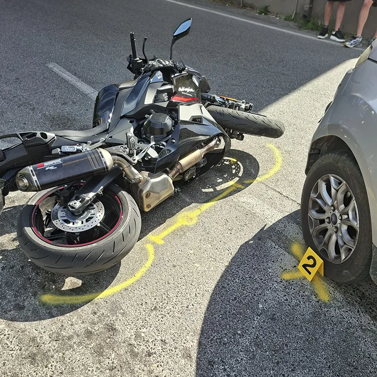 Incidente-moto-auto-Segni-20260410-01