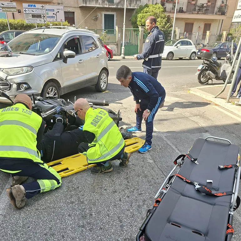 Incidente-moto-auto-Segni-20260410-02