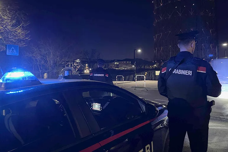 TRASTEVERE – Controlli dei Carabinieri durante la movida (5)