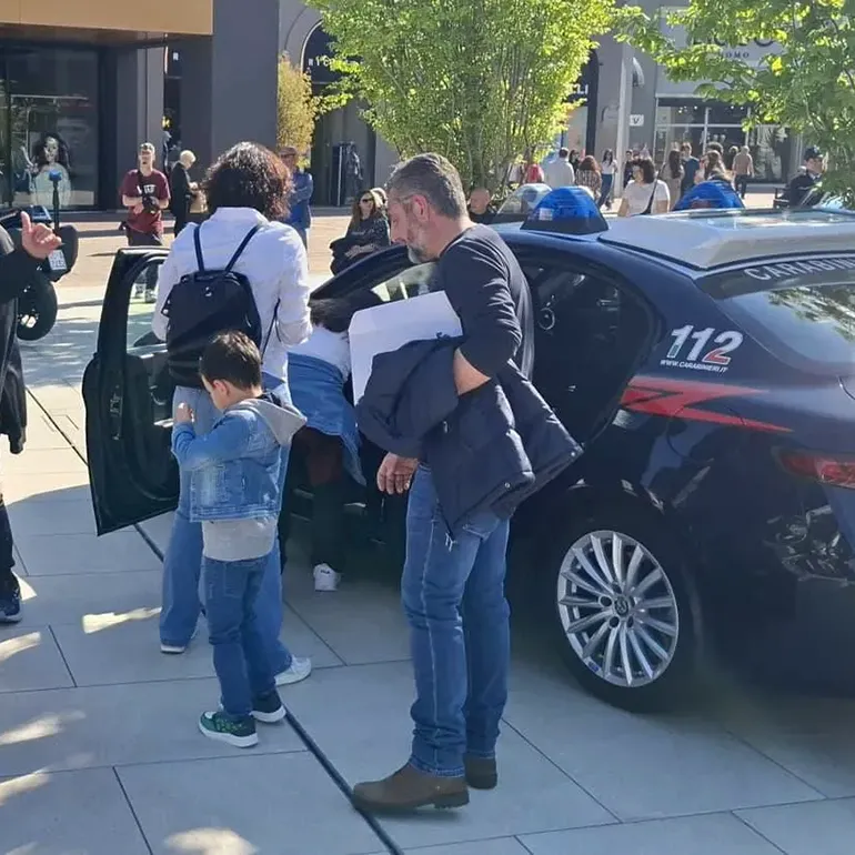 ValmontoneOutlet-Fanfara_Carabinieri-q-10