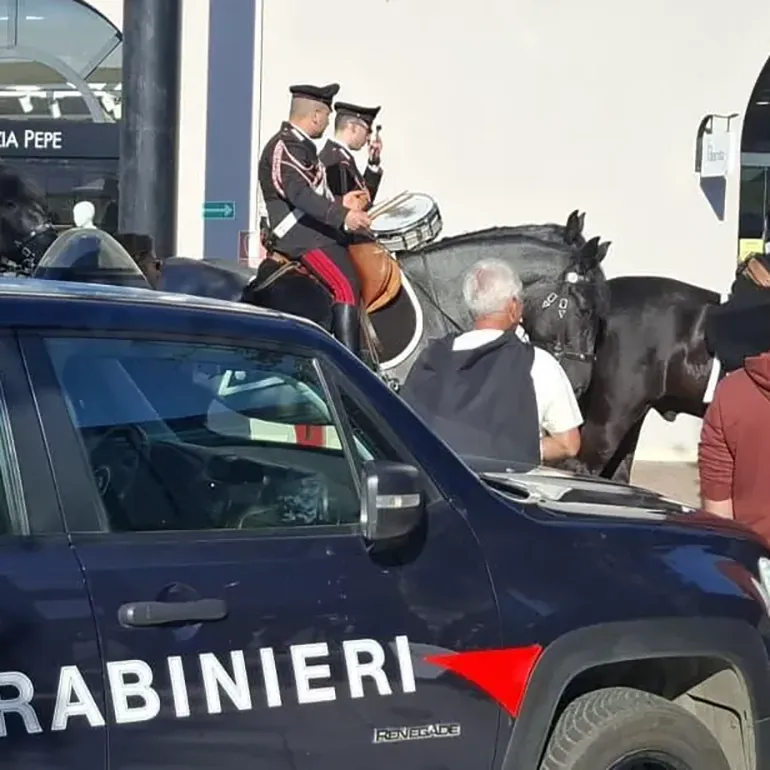 ValmontoneOutlet-Fanfara_Carabinieri-q-12