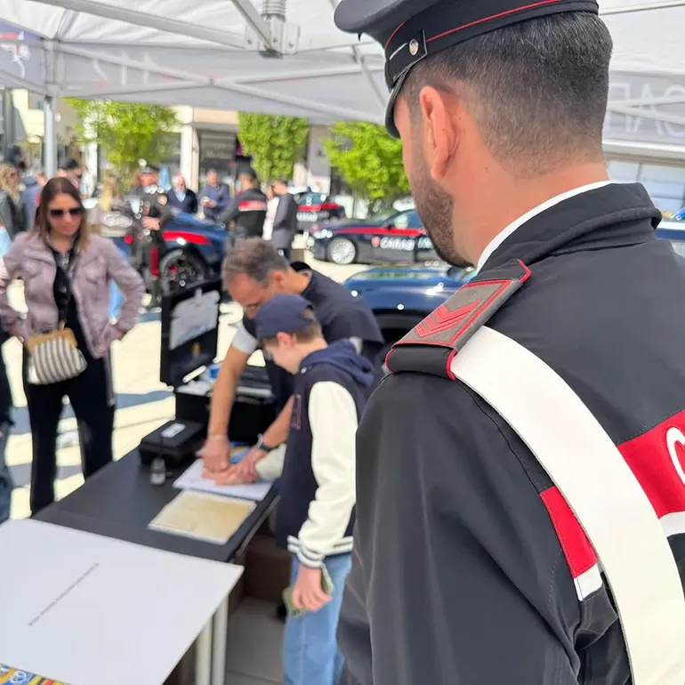 ValmontoneOutlet-Fanfara_Carabinieri-q-3