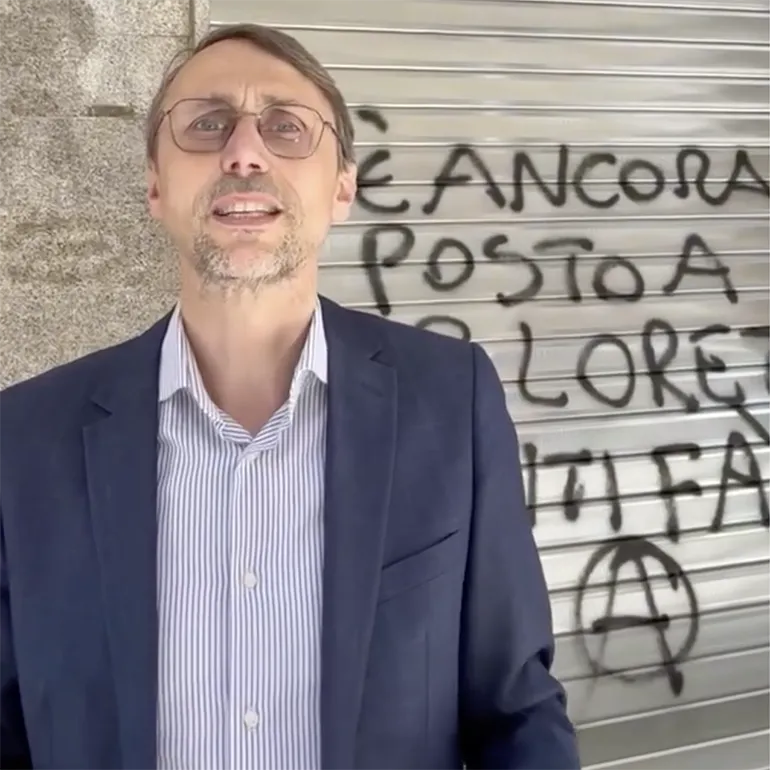 Arcari-scritte-01