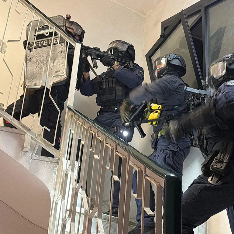 PROVINCIALE - I Carabinieri impegnati nell'operazione (1)