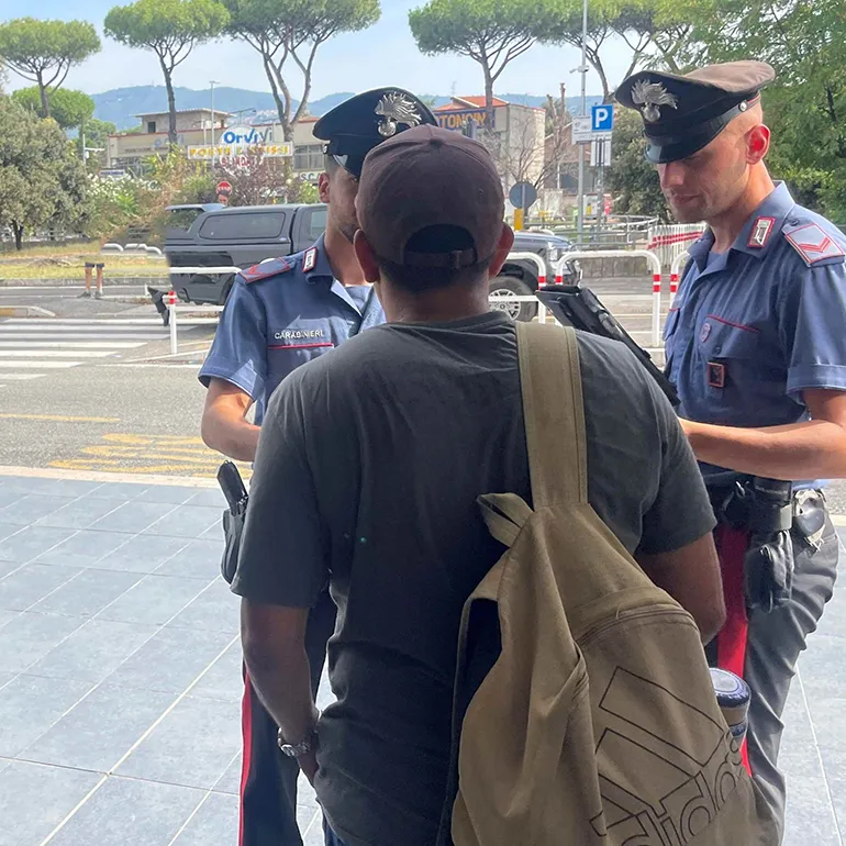 FRASCATI - Controlli lungo la metro C e periferia est con Tuscania (3)